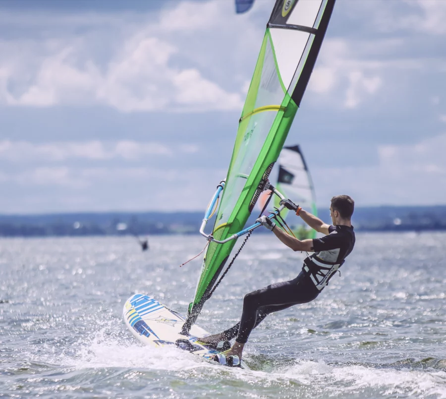 KURSY WINDSURFINGU DLA DOROSŁYCH - SZKOŁA WINDSURFINGU NA HELU - FUNSURF (15)