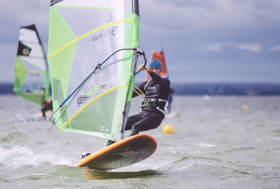 KURSY WINDSURFINGU DLA DOROSŁYCH - SZKOŁA WINDSURFINGU NA HELU - FUNSURF (21)