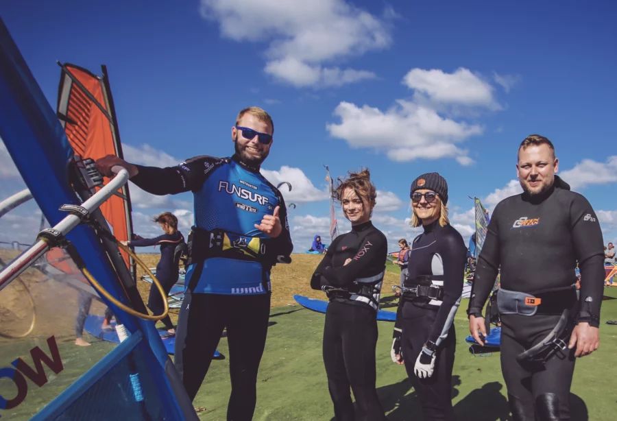 KURSY WINDSURFINGU DLA DOROSŁYCH - SZKOŁA WINDSURFINGU NA HELU - FUNSURF (27)