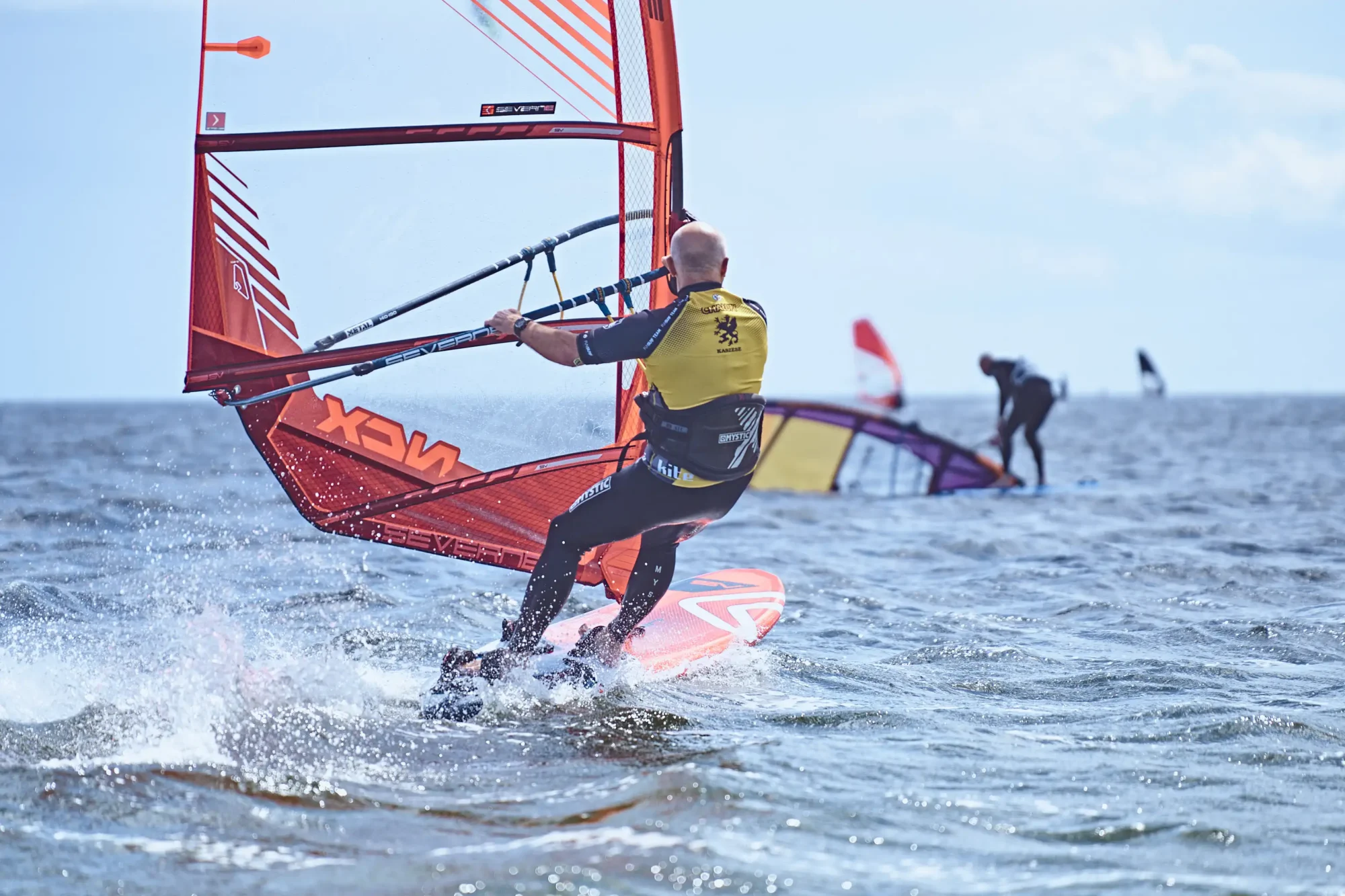 Szkoła-windsurfingu-FunSurf-w-Chałupach-na-Helu-sezon-2023-I-Windsurfing-_26_