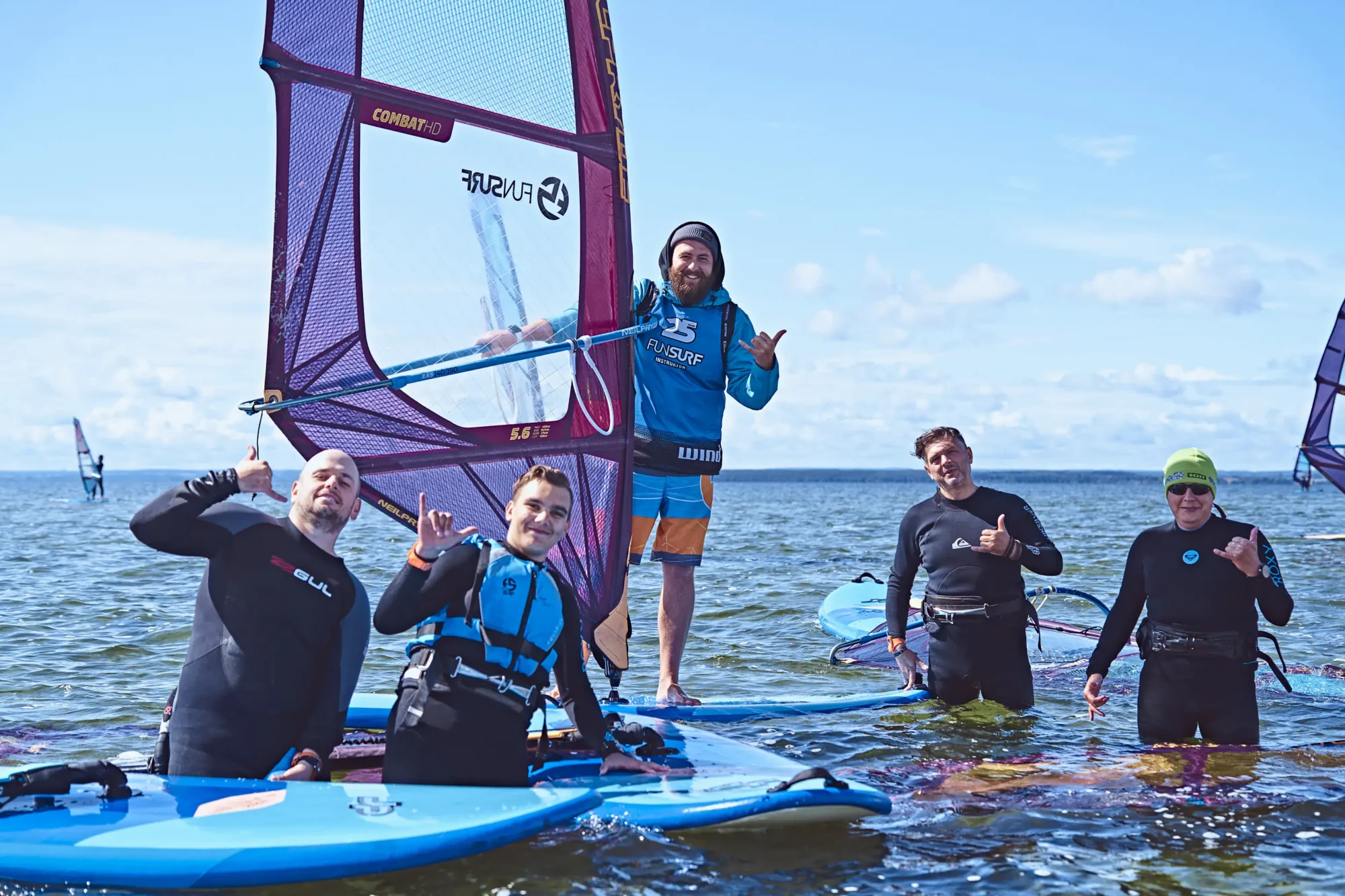 Szkoła-windsurfingu-FunSurf-w-Chałupach-na-Helu-sezon-2023-I-Windsurfing-_41_