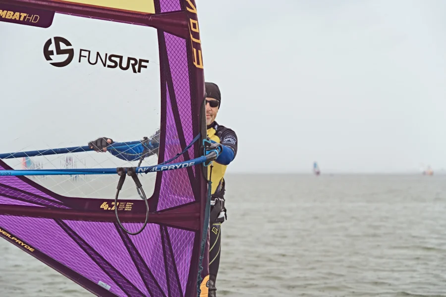 Szkoła-windsurfingu-FunSurf-w-Chałupach-na-Helu-sezon-2023-I-Windsurfing-_43_