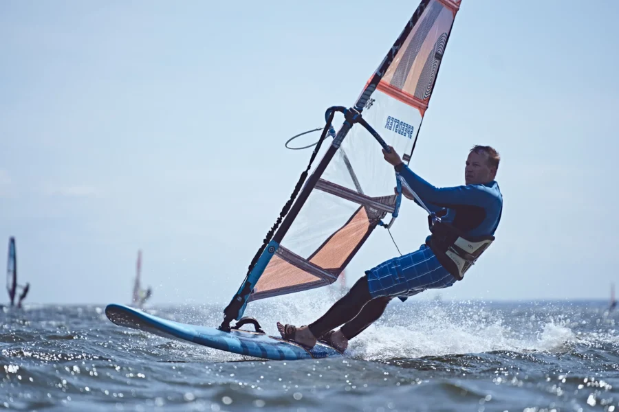 Szkoła-windsurfingu-FunSurf-w-Chałupach-na-Helu-sezon-2023-I-Windsurfing-_86_