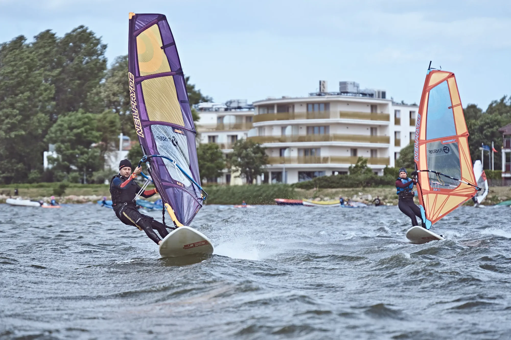 Szkoła-windsurfingu-FunSurf-w-Chałupach-na-Helu-sezon-2023-I-Windsurfing-_93_