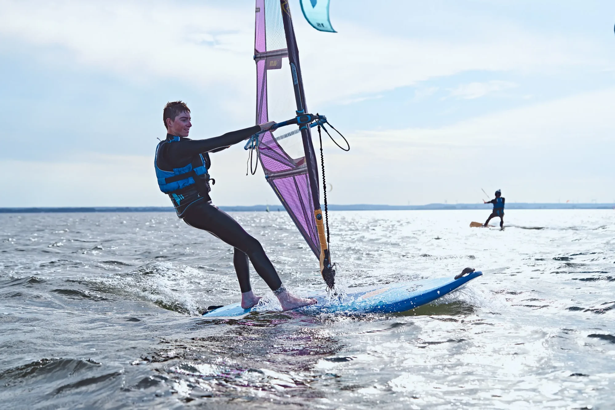 Windsurfing-dla-dzieci-i-młodzieży-szkoła-windsurfingu-FunSurf-w-Chałupach-na-Helu-_23_