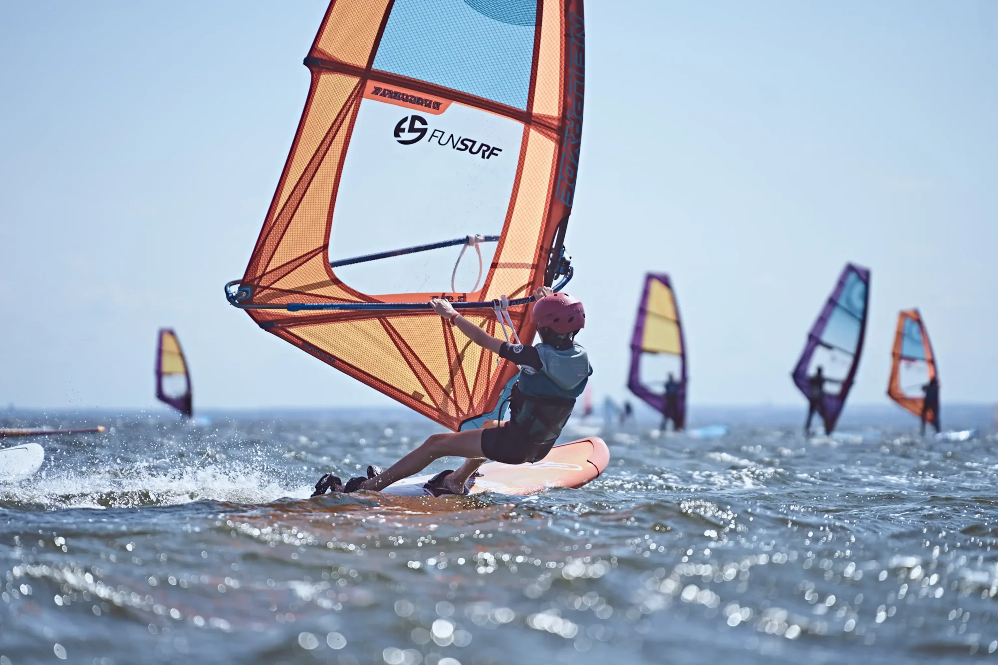 Windsurfing-dla-dzieci-i-młodzieży-szkoła-windsurfingu-FunSurf-w-Chałupach-na-Helu-_39_
