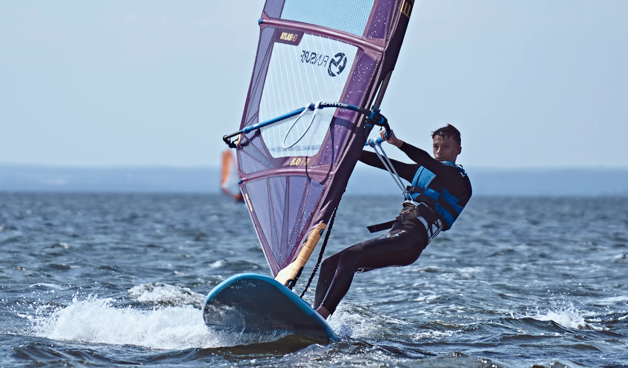 Windsurfing-dla-dzieci-i-młodzieży-szkoła-windsurfingu-FunSurf-w-Chałupach-na-Helu-_45_